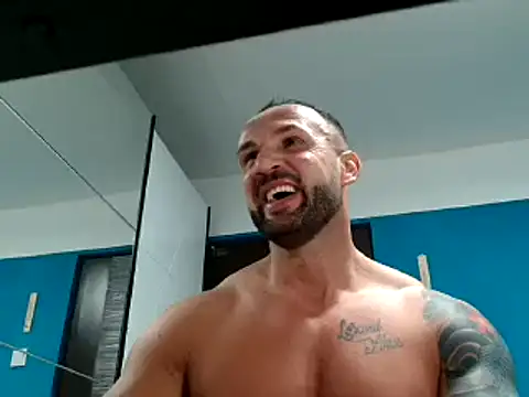 Snapshot of Magnificmuscles89 chatting on March 2025 12:10:02 AM Magnificmuscles89 online show from March 2025 12:10:02 AM