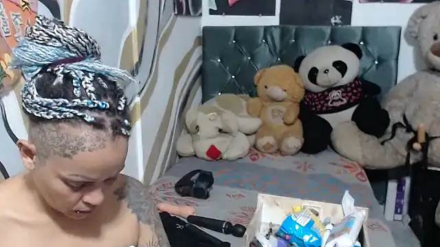 manzanahot9 online show from November 2025 06:53:01 PM