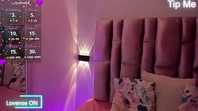 NikyBrookss online show from February 2026 01:32:02 PM