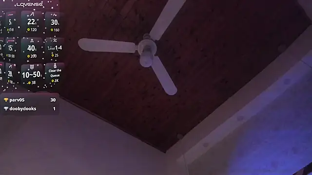 kitty roouse online show from April 2026 07:07:02 PM