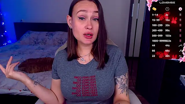 Cutie-Melanie online show from October 2025 07:08:01 PM