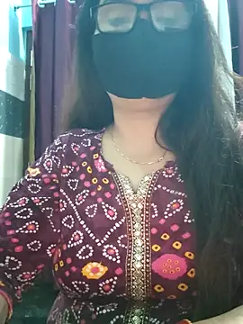 Aishwaryaa 69 online show from November 2025 12:48:01 PM