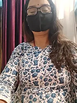 Aishwaryaa 69 online show from February 2026 10:03:02 AM