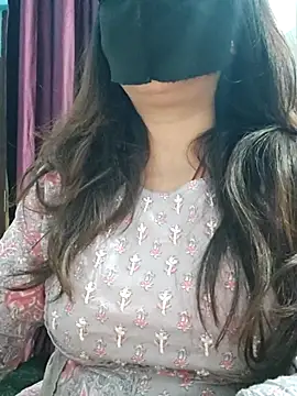 Aishwaryaa 69 online show from March 2026 11:13:01 AM