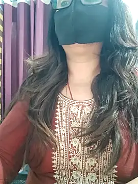 Snapshot of Aishwaryaa_69 chatting on April 2026 07:44:01 AM Aishwaryaa 69 online show from April 2026 07:44:01 AM