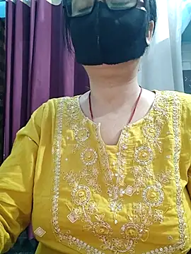 Snapshot of Aishwaryaa_69 chatting on May 2026 02:27:02 AM Aishwaryaa 69 online show from May 2026 02:27:02 AM