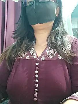 Snapshot of Aishwaryaa_69 chatting on May 2026 12:55:02 PM Aishwaryaa 69 online show from May 2026 12:55:02 PM