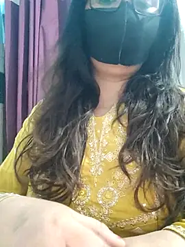 Snapshot of Aishwaryaa_69 chatting on May 2026 08:31:02 AM Aishwaryaa 69 online show from May 2026 08:31:02 AM