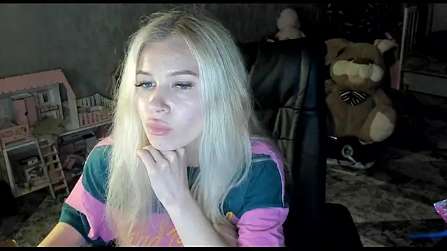  NigoNika online show from April 2026 09:17:01 PM