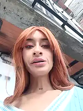 Snapshot of Rob_and_lizzy chatting on January 2025 08:14:02 PM Rob and lizzy online show from January 2025 08:14:02 PM