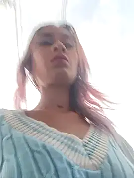 Snapshot of Rob_and_lizzy chatting on January 2025 11:24:01 AM Rob and lizzy online show from January 2025 11:24:01 AM