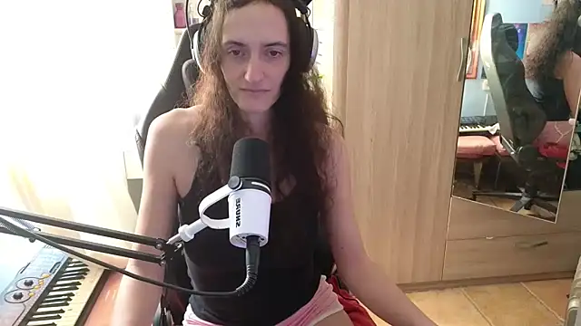 MemiKouki online show from March 2026 10:08:01 AM