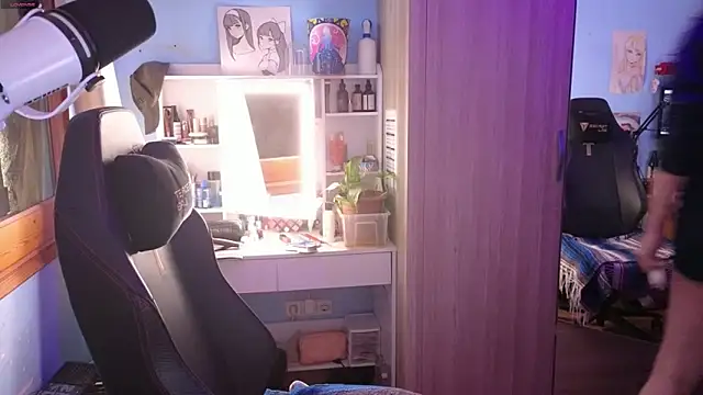 MemiKouki online show from April 2026 03:23:01 PM