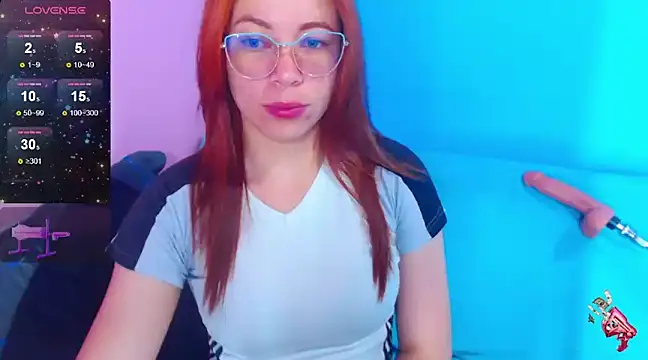 Snapshot of SharonR1 chatting on December 2024 11:44:01 AM SharonR1 online show from December 2024 11:44:01 AM