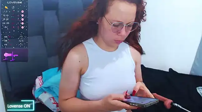 Snapshot of SharonR1 chatting on February 2025 11:45:01 PM SharonR1 online show from February 2025 11:45:01 PM