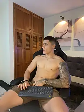  joansoto online show from December 2025 01:50:02 PM