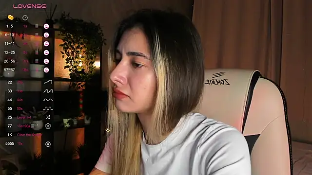 DarlaLike online show from October 2025 04:10:02 AM