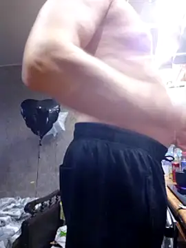 Snapshot of Viause_Kentauelle chatting on December 2024 01:06:01 PM Viause Kentauelle online show from December 2024 01:06:01 PM