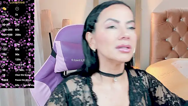 veronika naughty online show from November 2025 02:39:02 PM