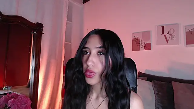 madisex s online show from October 2025 01:41:02 PM