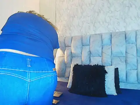 charlotte  G online show from September 2025 11:22:02 AM