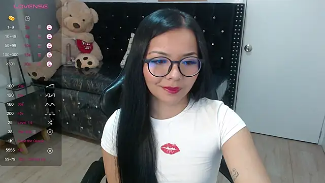 liz 25b online show from February 2025 03:18:01 AM