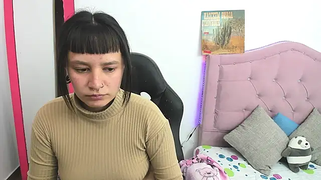 Snapshot of Katalina_novoa chatting on February 2025 09:56:02 PM Katalina novoa online show from February 2025 09:56:02 PM