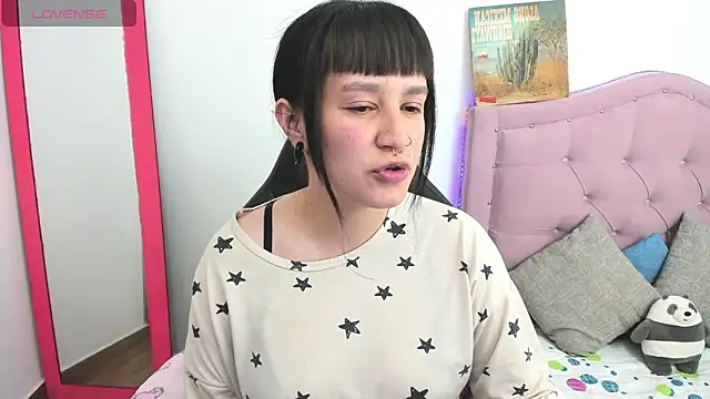 Snapshot of Katalina_novoa chatting on March 2025 01:47:01 AM Katalina novoa online show from March 2025 01:47:01 AM