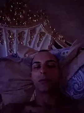 Snapshot of denisxlRo chatting on March 2025 10:39:02 AM denisxlRo online show from March 2025 10:39:02 AM