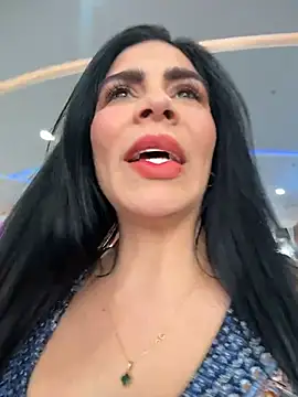 valecruz903 online show from November 2025 05:34:01 PM