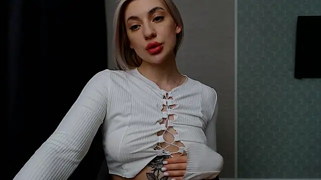 hot-sasha9 online show from March 2025 03:07:01 PM