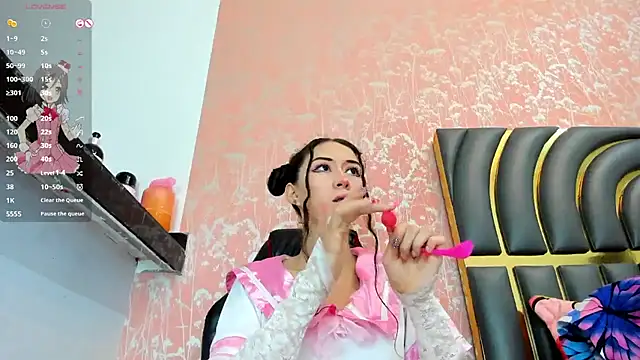 Snapshot of NEZUKO_MITSURI chatting on January 2025 03:47:02 PM NEZUKO MITSURI online show from January 2025 03:47:02 PM