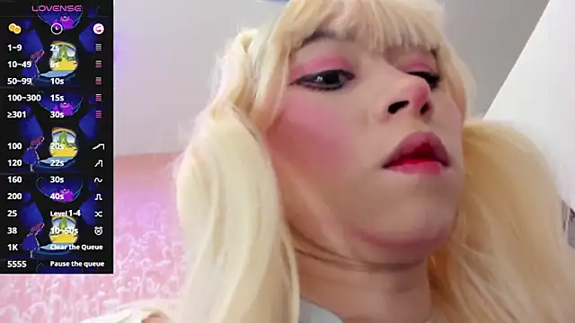 Snapshot of NEZUKO_MITSURI chatting on September 2025 12:43:02 PM NEZUKO MITSURI online show from September 2025 12:43:02 PM