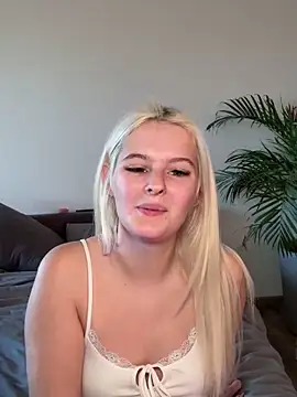 Snapshot of Allylove03 chatting on January 2025 05:56:01 PM Allylove03 online show from January 2025 05:56:01 PM