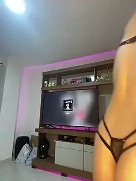 Snapshot of Julieta-sett chatting on February 2025 04:15:01 AM Julieta-sett online show from February 2025 04:15:01 AM