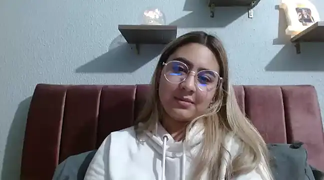 Miabonnett  online show from January 2025 12:22:02 AM