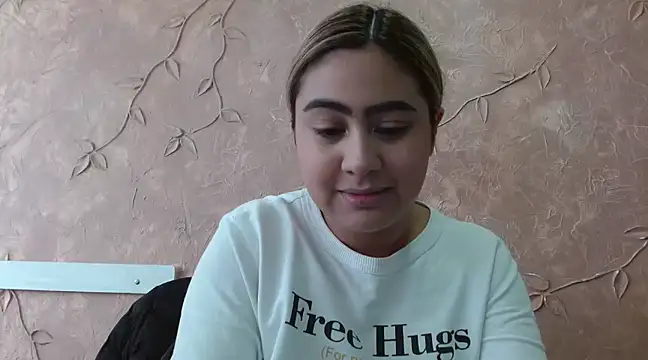 Miabonnett  online show from February 2025 01:08:02 PM