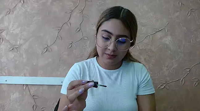 Miabonnett  online show from March 2025 03:14:02 PM