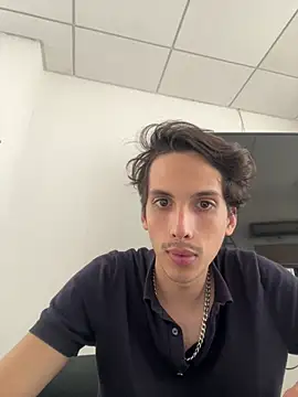 CamiloXx04 online show from February 2026 09:36:02 PM