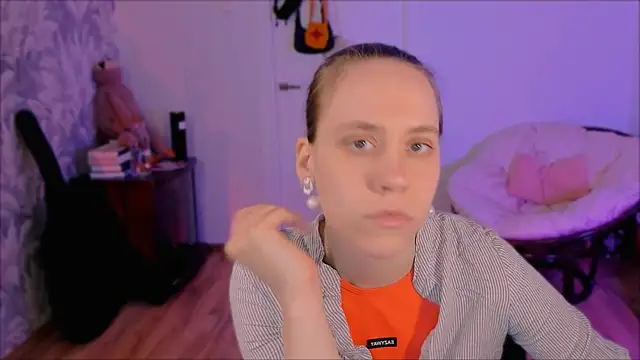 Malinax online show from April 2026 01:52:02 PM