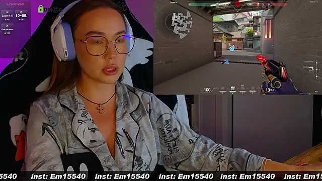 Snapshot of Emili1- chatting on January 2025 12:58:01 PM Emili1- online show from January 2025 12:58:01 PM