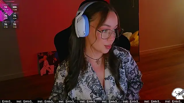 Snapshot of Emili1- chatting on July 2026 11:39:02 AM Emili1- online show from July 2026 11:39:02 AM