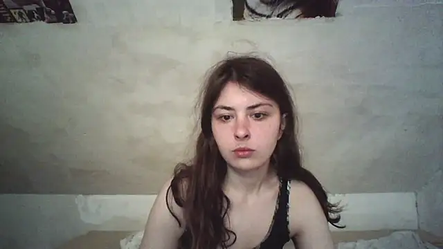 MAMA69LAMA online show from June 2026 03:00:02 PM