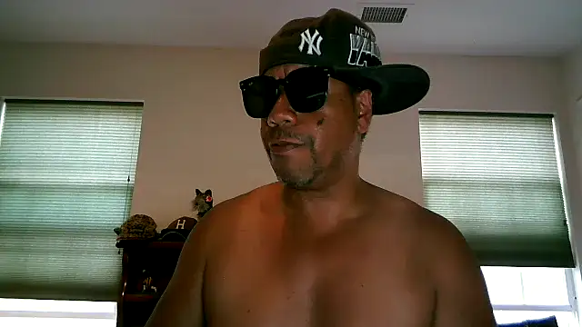 Snapshot of pimpdaddy4ever chatting on June 2026 06:09:02 PM pimpdaddy4ever online show from June 2026 06:09:02 PM