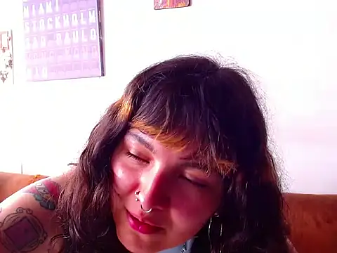 Snapshot of sweetiee_mary chatting on June 2026 08:08:02 PM sweetiee mary online show from June 2026 08:08:02 PM