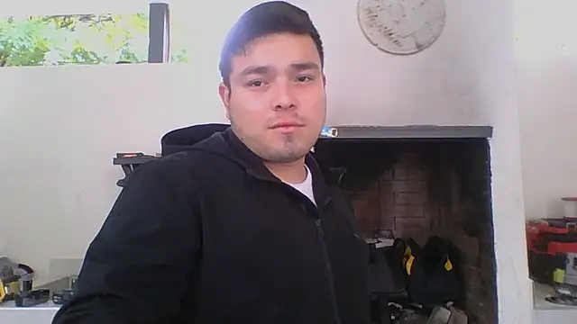 Snapshot of DirtyRcride chatting on December 2024 05:33:02 PM DirtyRcride online show from December 2024 05:33:02 PM