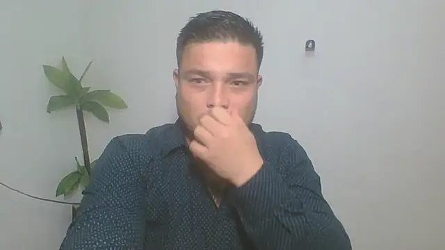 Snapshot of DirtyRcride chatting on October 2025 02:45:02 AM DirtyRcride online show from October 2025 02:45:02 AM