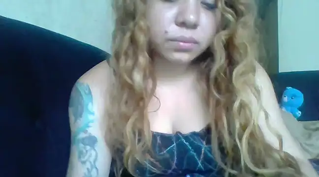 Jennxdolls online show from January 2025 01:19:01 PM