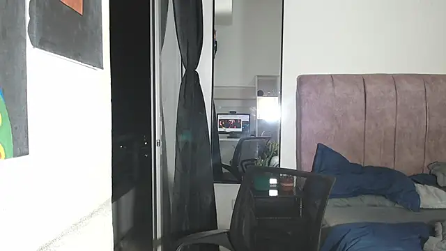 Liza Thurner online show from October 2025 11:46:02 PM