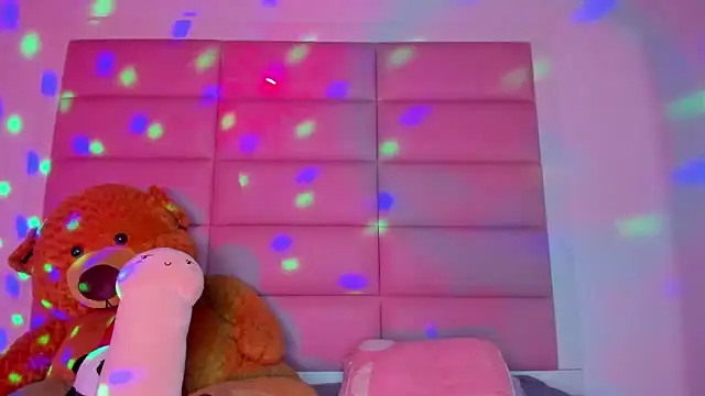 little-Emma online show from March 2025 03:09:02 AM